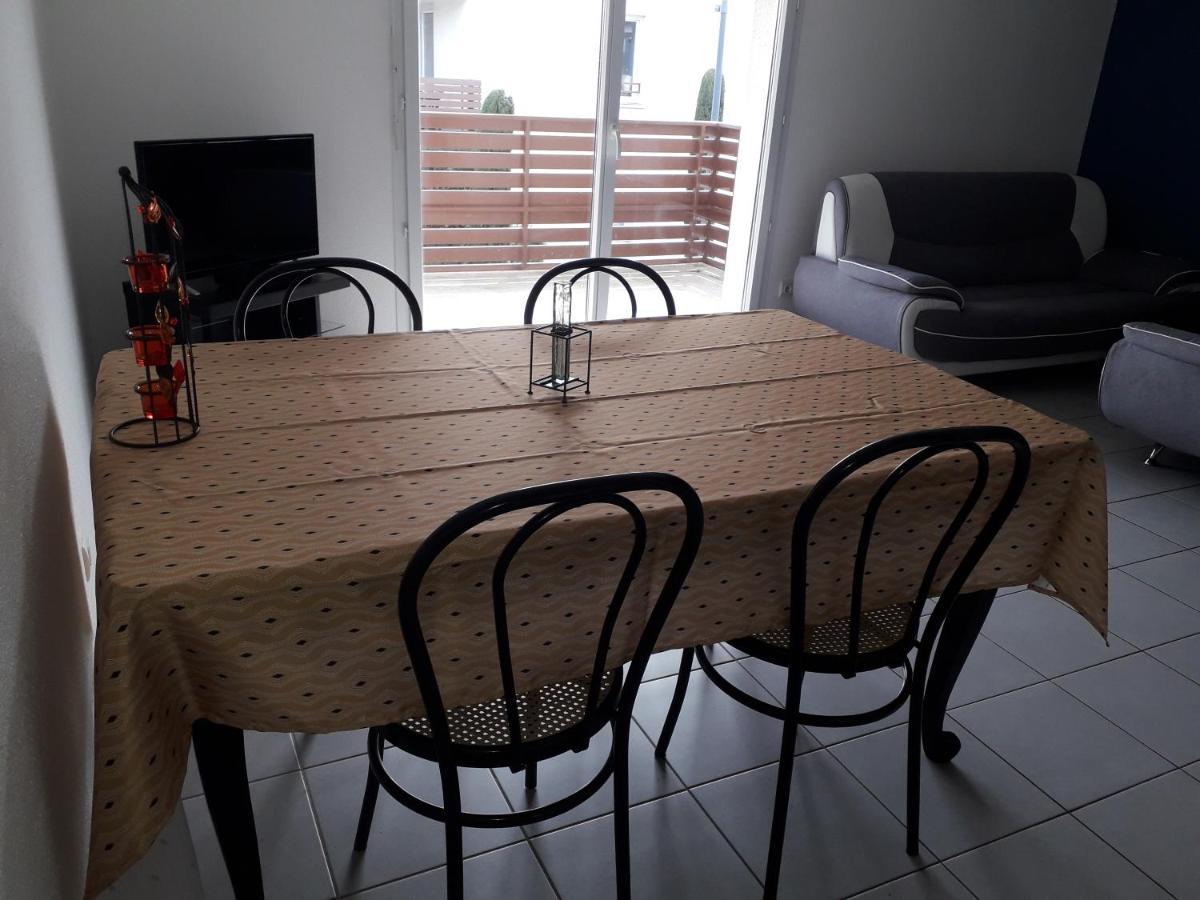 Bel Appartement En Residence Avec Parking Prive Arvert Eksteriør billede