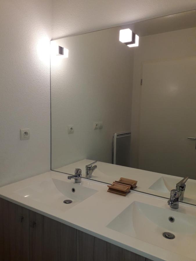 Bel Appartement En Residence Avec Parking Prive Arvert Eksteriør billede
